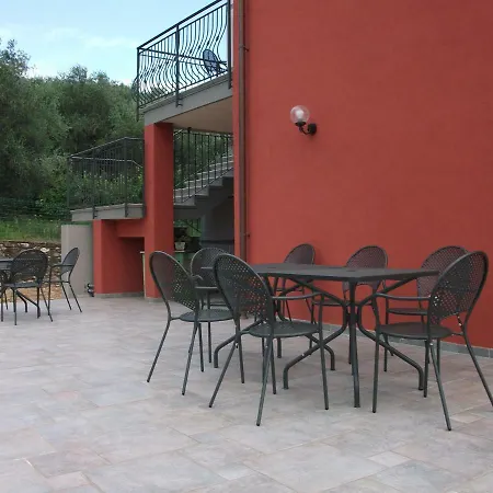 مزرعة للإقامة Agriturismo La Scuderia Molino Nuovo (Savona)