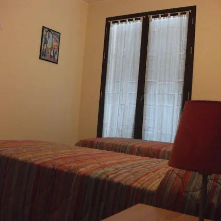 Agriturismo La Scuderia Farm stay Molino Nuovo (Savona)